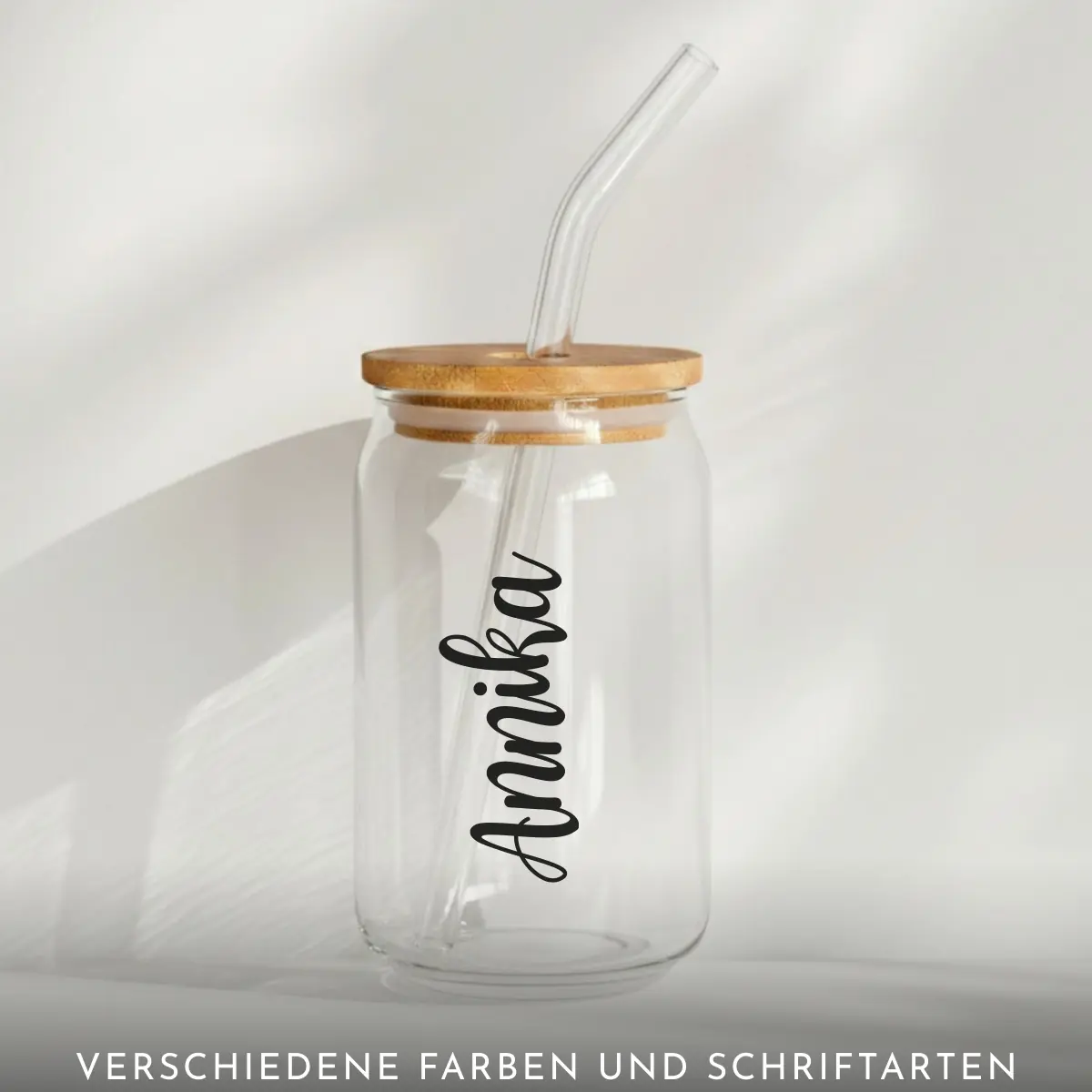 Personalisiertes Trinkglas mit Bambusdeckel | Mit Name
