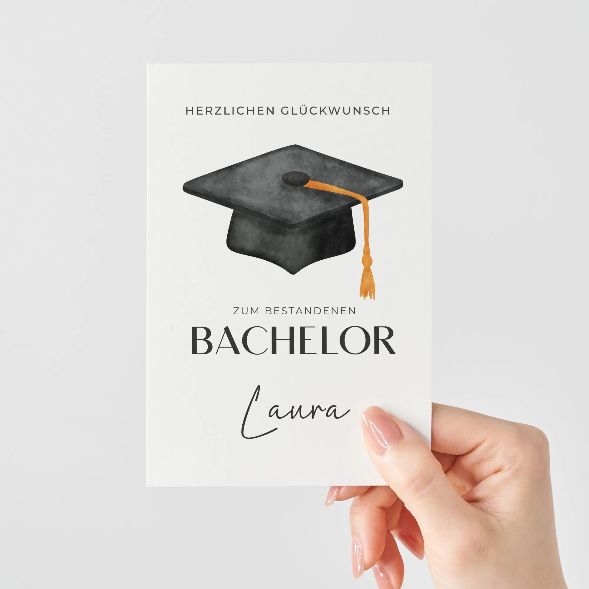 Glückwunschkarte zum Bachelor – Personalisiert mit Wunschnamen | Absolventenhut