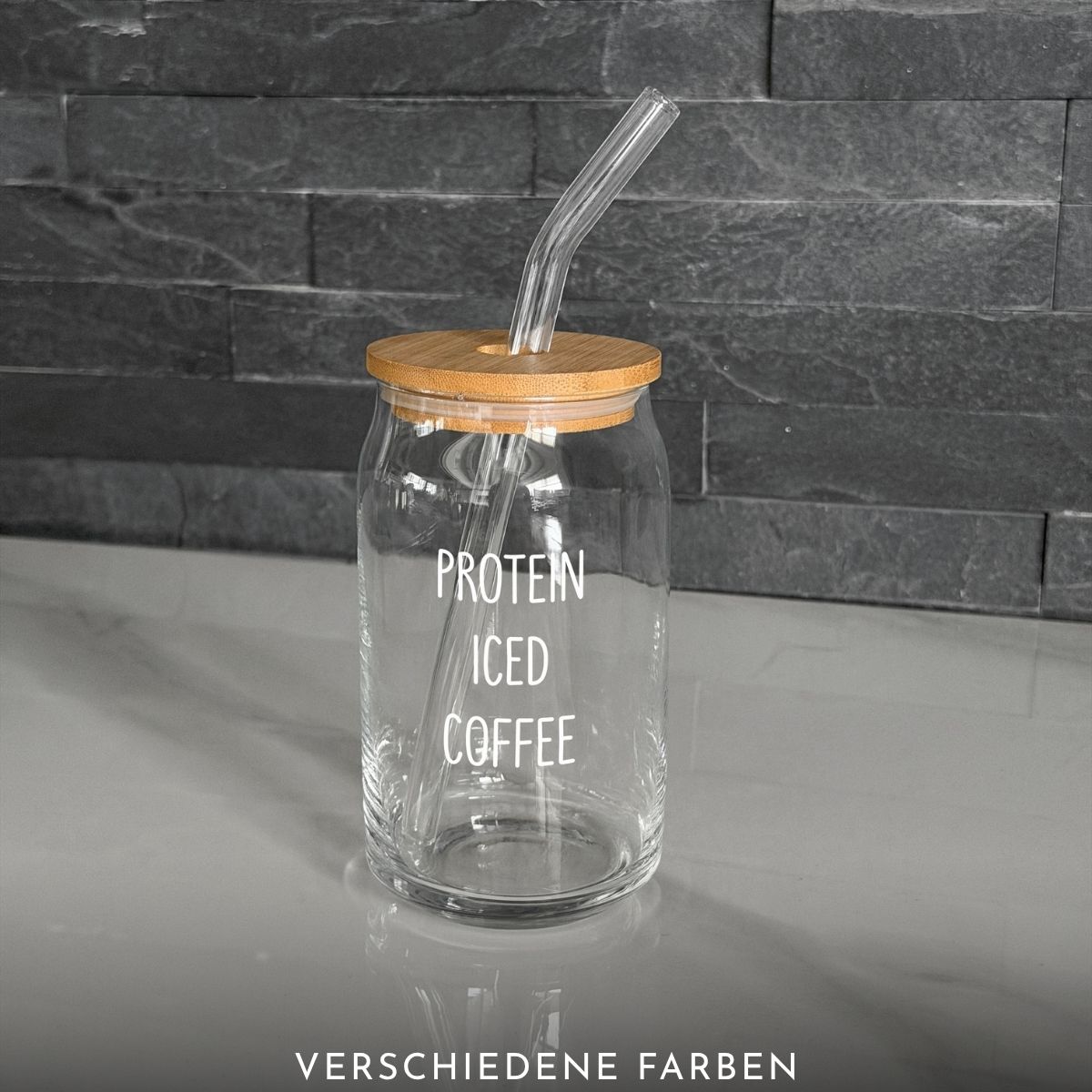 Protein Iced Coffee Trinkglas mit Bambusdeckel